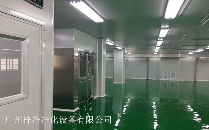 風(fēng)淋室主要用于對進(jìn)入潔凈室的人員進(jìn)行預(yù)處理，以減少帶入的塵埃和污染物。