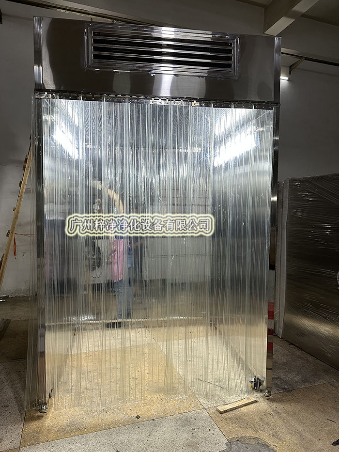潔凈采樣車作為監(jiān)控潔凈車間環(huán)境質(zhì)量的工具，其標(biāo)準(zhǔn)要求尤為嚴(yán)格。